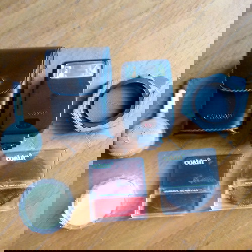 Canon EOS 1000 μεταχειρισμένη με φλας και τσάντα μεταφοράς