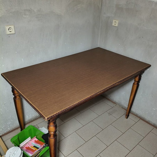 Wooden dining table used, 140x82x82 cm