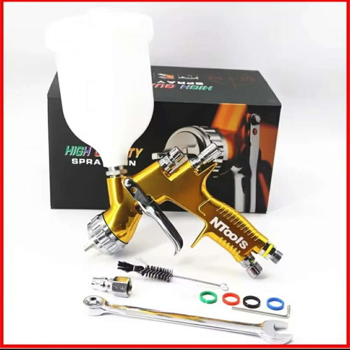 Spray gun for car paint 1.3mm nozzle 600ml container new