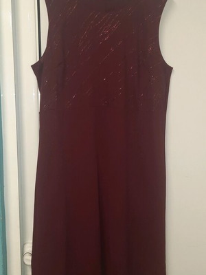 Dress size 44 dark red with shimmer upper part like new