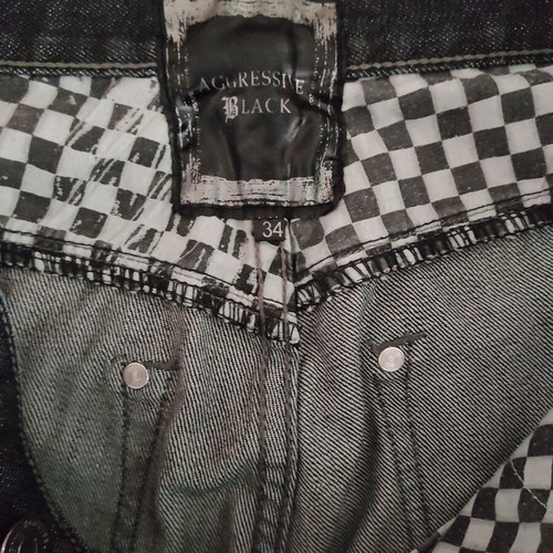Men's Arggressive Black Denim Shorts size 34 like new