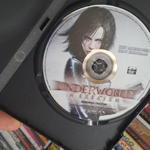 Underworld DVD set of 2 movies used, subtitles, drama thriller horror