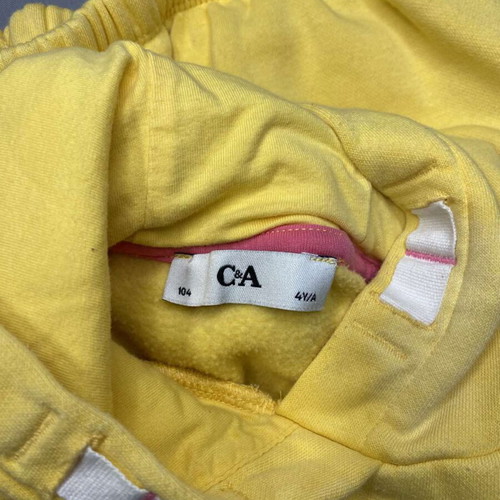 C&A sweatshirt for girl 4 years, like new, yellow