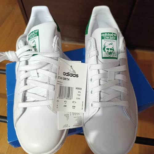 Adidas Stan Smith sneakers new, white and green, size 37.5