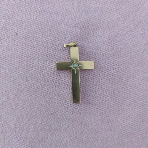 Gold cross 18k like new