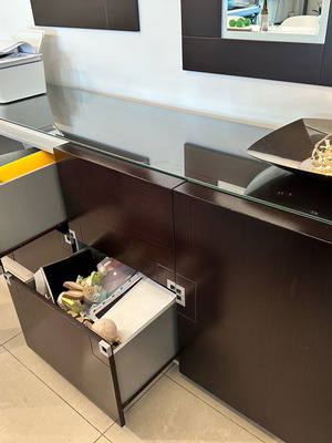Buffet like new 2.10 by 55