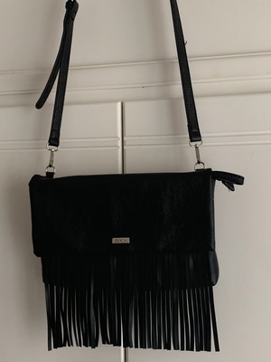 Doca black shoulder bag like new with fringes