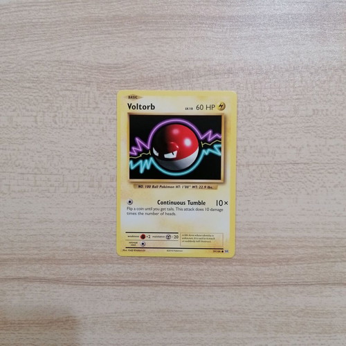 Voltorb Pokémon card Evolutions 2016 near mint