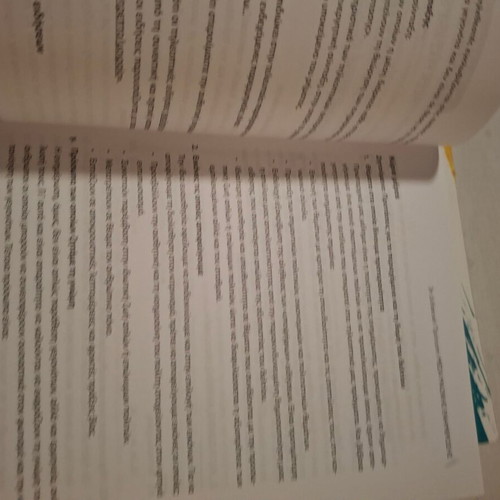 Nea Ellinika B Lykeiou textbooks like new, pack of 2