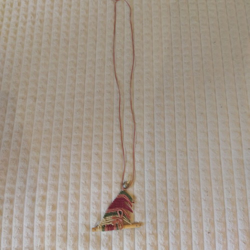 Macrame necklace with wood new, pink and green colors