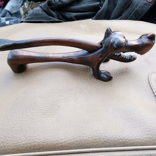 Metal nutcracker like new, 23 centimeters