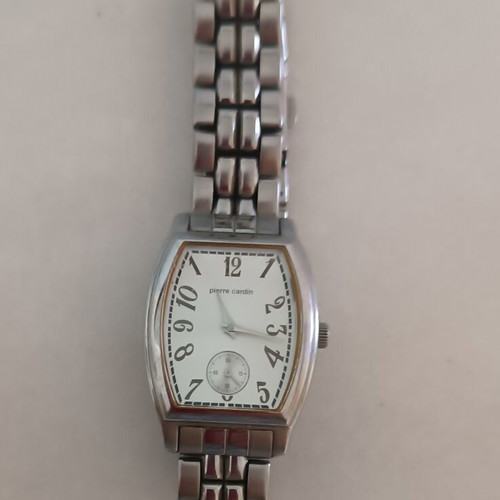 Pierre Cardin 60762 watch stainless steel like new, silver