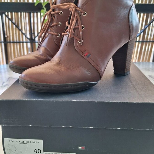 Tommy Hilfiger Women's Leather Ankle Boots used, brown, size 40