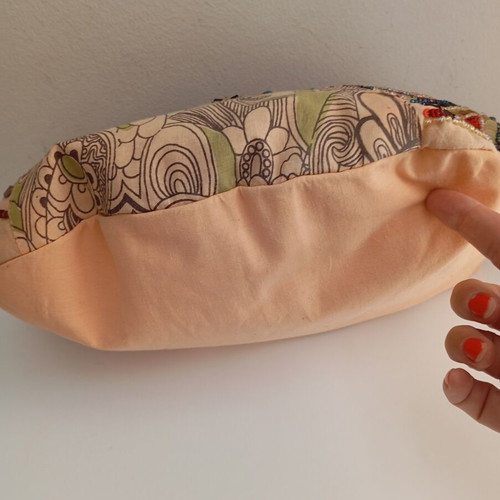 Women's fabric shoulder bag with sequins, rose color