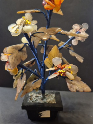 Αντικείμενο κόσμημα με κινέζικα λουλούδια και ημιπολύτιμες πέτρες