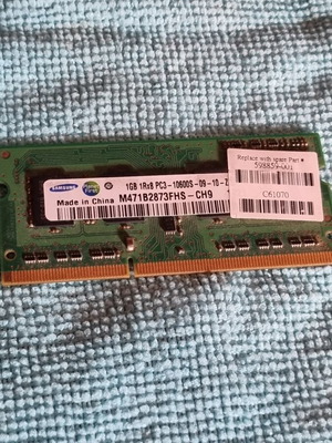 Samsung DDR3 SO-DIMM 1GB 1066MHz memory module like new