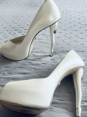 Dukas heels no 40 new