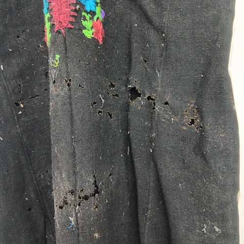 Collectible traditional wool dress No 129 used