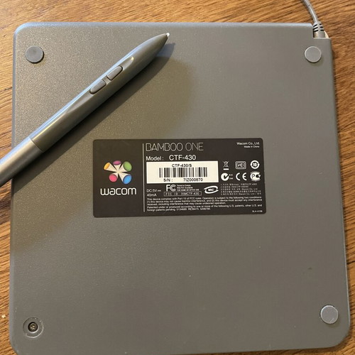 Wacom Bamboo One CTF-430 graphics tablet used, ideal for Osu!