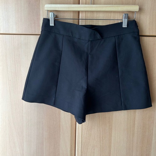 Zara women's black high-waisted shorts like new, size large