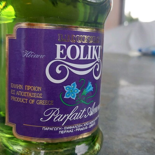Vintage collection of 6 drinks from the 70s to 90s