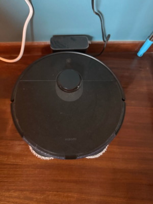 Xiaomi s20+ vacuum cleaner like new with accessories