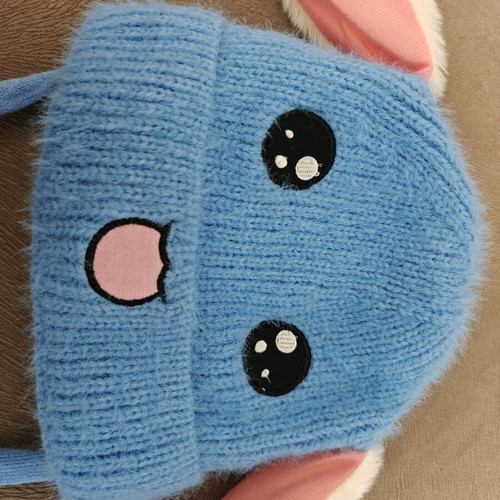Children's hat with moving ears like new, multicolor