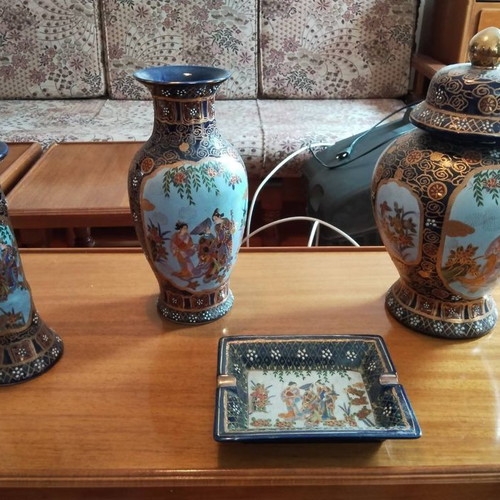 Royal Satsuma vase set handmade like new collectible antiques