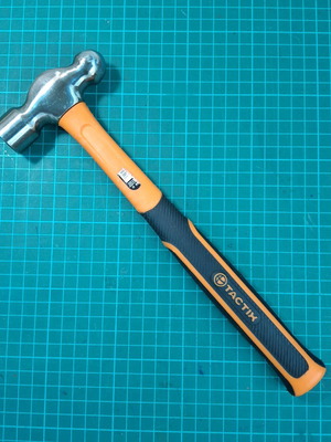 Tactix 222005 Ball Peen Hammer 340gr with Plastic Handle like new