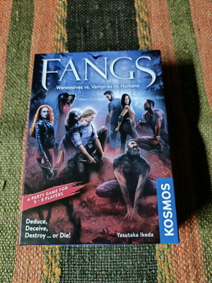 Fangs board game like new