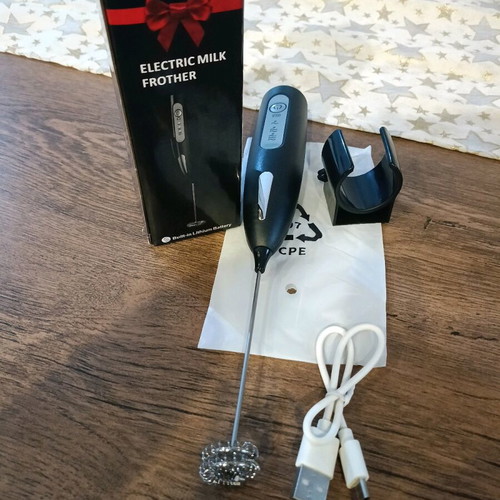 Lalayuan Electric Milk Frother new with battery