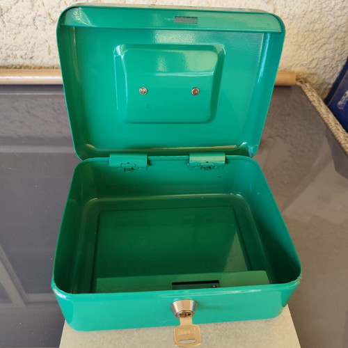 Metal cash box with security keys, green