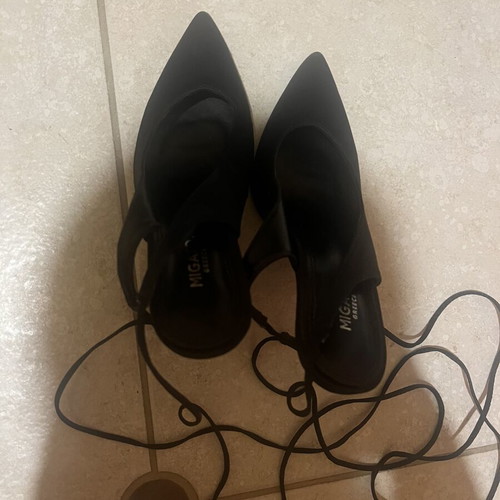 Migato satin pumps like new, size 37, black