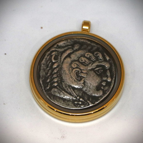 Ancient Coin Pyrrhus King of Epirus Silver Plated Pendant New