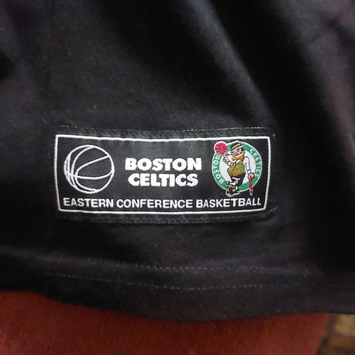 Boston Celtics T-shirt like new, size XS