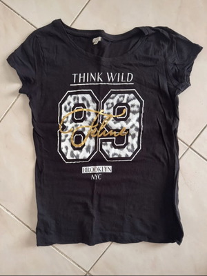 T-shirt OVS μεταχειρισμένο, μαύρο, μέγεθος medium με στάμπα