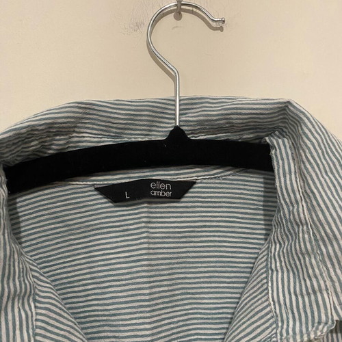 Ellen shirt-style top used, size L, white and blue