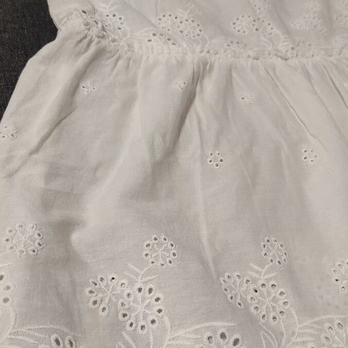 White top size S like new