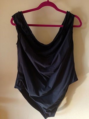 Marks & Spencer μαγιό plus size μαύρο σαν καινούργιο UK20 EU48 US16