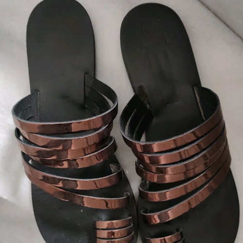Sandals metallic brown used, size 39