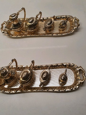 Miniature decorative plates used