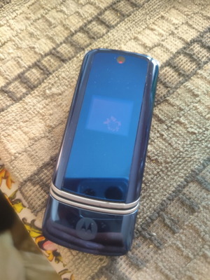 Motorola KRZR K1 used mobile phone blue