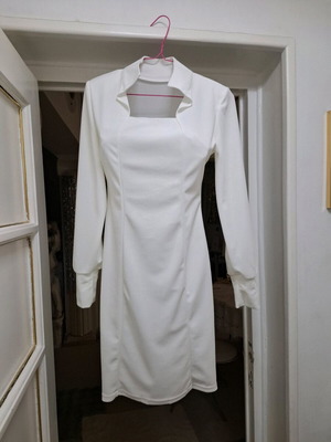 Elegant white women's dress elastic, brand new, unworn, size M