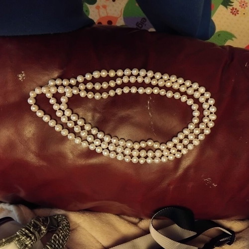Pearl necklace like new