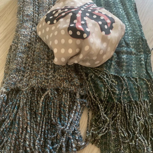 Pack of 2 scarves and one scarf like new, colorful