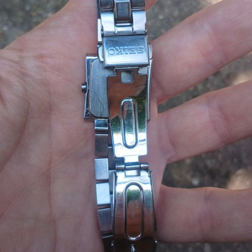 Seiko 1N00-6K50 wristwatch like new, silver, women's