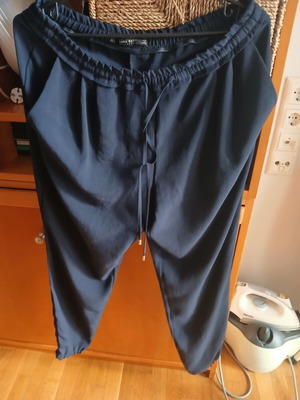 Zara spring pants dark blue like new