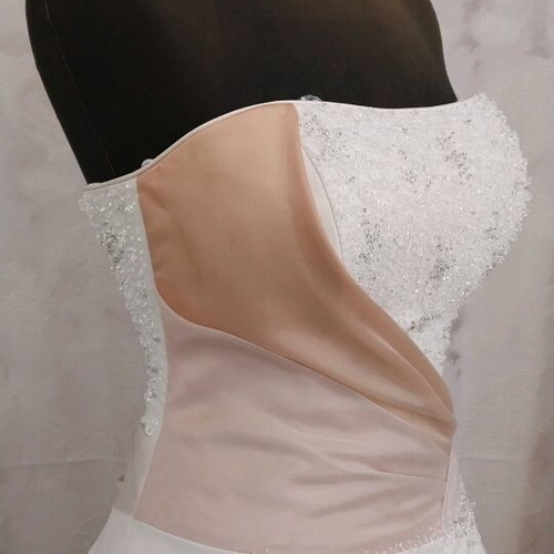 Wedding dress A-line embroidered with Swarovski stones size L