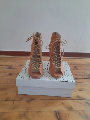 Bozikis high-heeled sandals size 40 new, brown