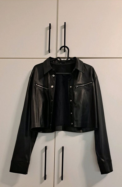 Bershka Καινούργιο Μαύρο Crop Δερμάτινο Τζάκετ